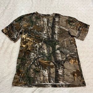 5/25🦋 Men’s Game Winner Camouflage T-Shirt Size Medium